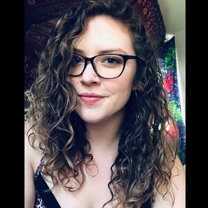 Meet your Posher, Kaitlyn